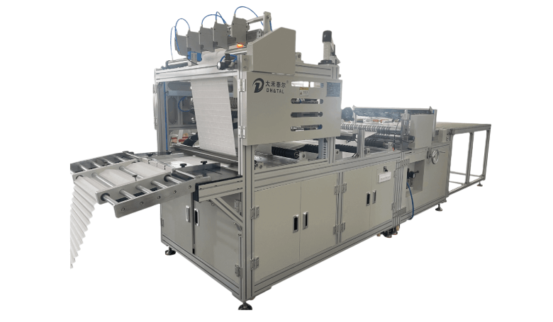 Automatic glue injection filter