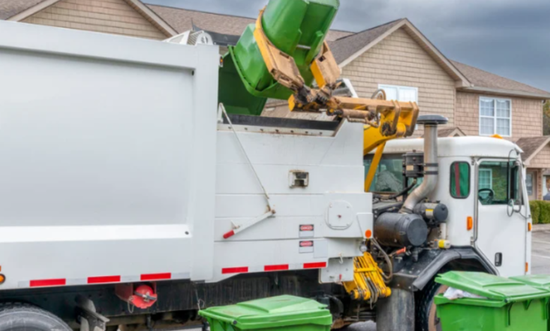 The Economic and Environmental Benefits of Using a Reliable Trash Service