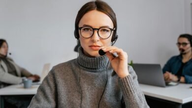 customer support feedback alerts